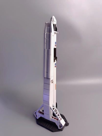 SpaceX Falcon 9 Crew Dragon 1:200 model (35 CM)