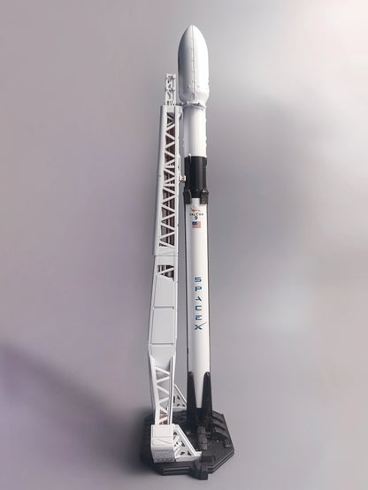 SpaceX Falcon 9 at Launch Pad model 1:200 (35 CM)