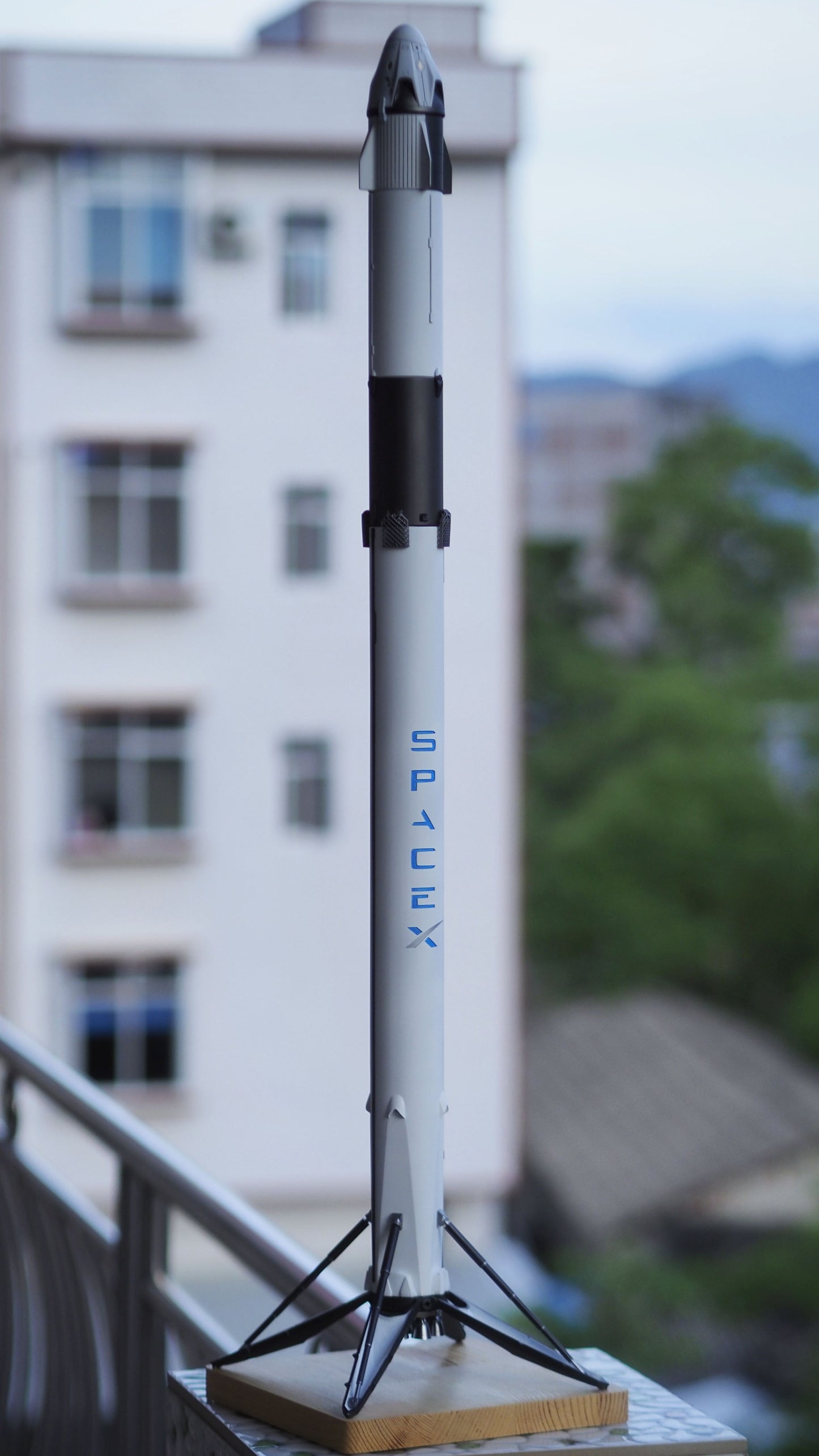 Falcon 9 Dragon 1-72